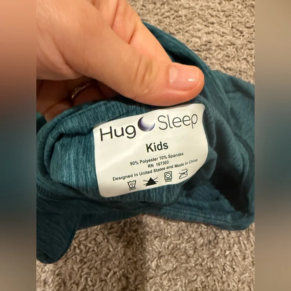 Hug Sleep Kids Hooded Sleep Pod In Turquoise - Picture 7 of 8